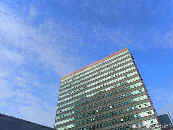 2024年深圳華豐青年創業孵化基地物業公司是哪家呀 管理費多少呢